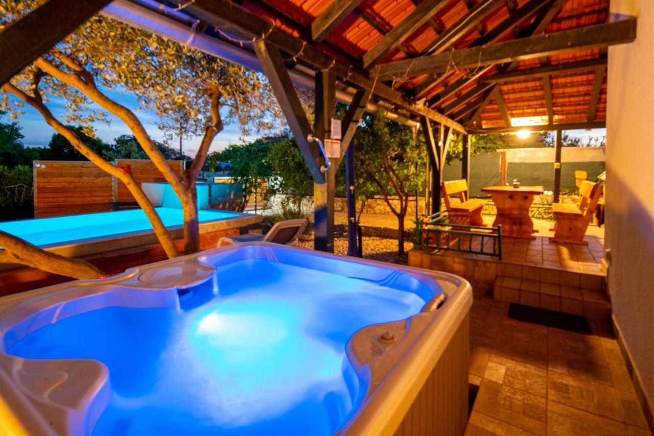 Holiday House Cvita Biograd Na Moru Zewnętrze zdjęcie